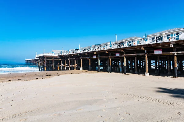 Cottages on Crystal Pier at Pacific Beach in San Diego — Stock Photo, Image