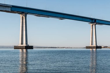 Coronado Köprüsü'nün bölüm