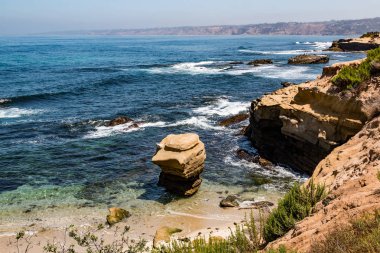 Büyük doğal kumtaşı kaya oluşumu, La Jolla, Kaliforniya