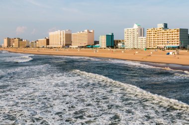 Virginia Beach Oceanfront gün sonlarında