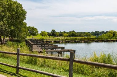 Tekne dok Mount Trashmore Virginia Beach yakınındaki çit