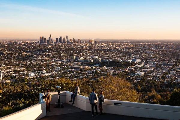 Los Angeles California 2017 November Ember Élvezheti Gyönyörű Kilátást Belvárosi — Stock Fotó