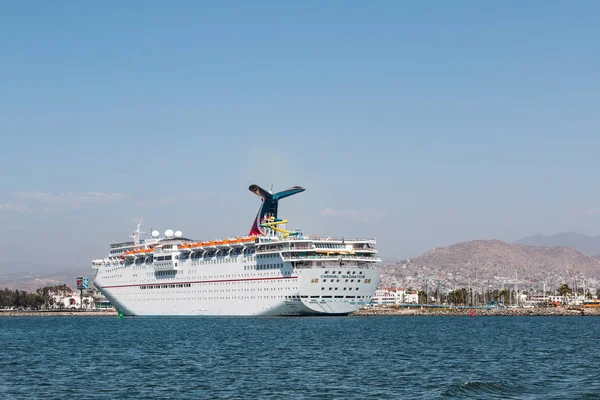 Ensenada Meksika Mayıs 2017 Karnaval Hayal Gemisi Bir Son Yapar — Stok fotoğraf