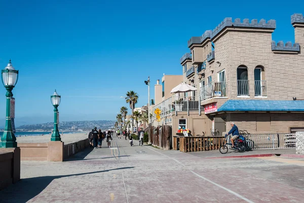 San Diego California February 2018 Mission Beach Boardwalk Concrete Walkway — Stock Photo, Image