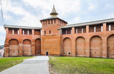 Granovitaya Kulesi ve Kolomna Kremlin duvarı