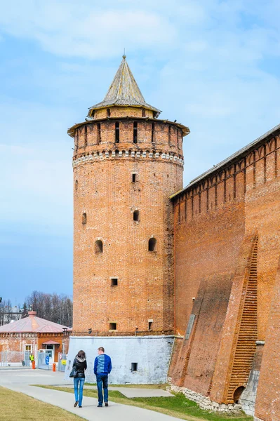 La Torre Marinkina (Kolomenskaya) La torre facetada del Kremlin de Kolomna — Foto de Stock