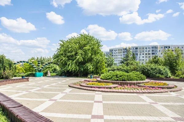 Parque "Druzhba" (Amistad) en el Boulevard Komarova en Rostov-on-don — Foto de Stock