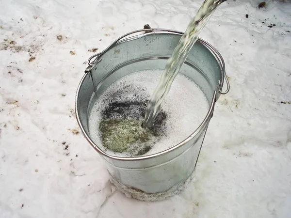 Dizel yakıt bir kova kan nakli