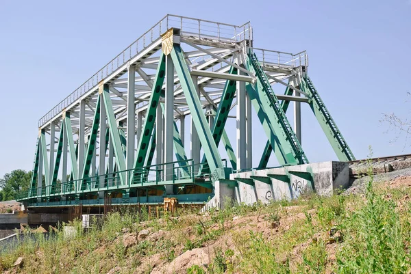 Eisenbahnbrücke am Moskauer Mittelkreis — Stockfoto