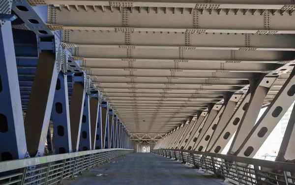 Puente de carretera de nivel técnico —  Fotos de Stock