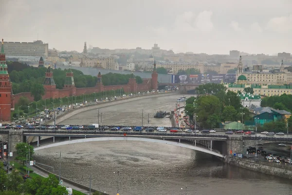 Moskva od výšky letu ptáků. Silný déšť, přívalový déšť, bouřka — Stock fotografie