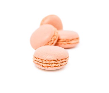 Renkli şeftali geleneksel Fransız tatlı macarons 
