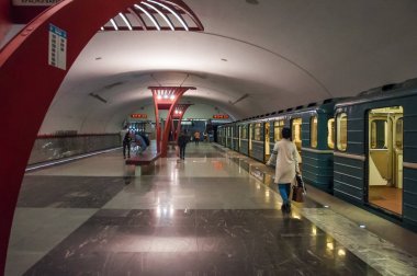 Moskova, Rusya - 8 Mayıs 2018: Tren istasyonunda 