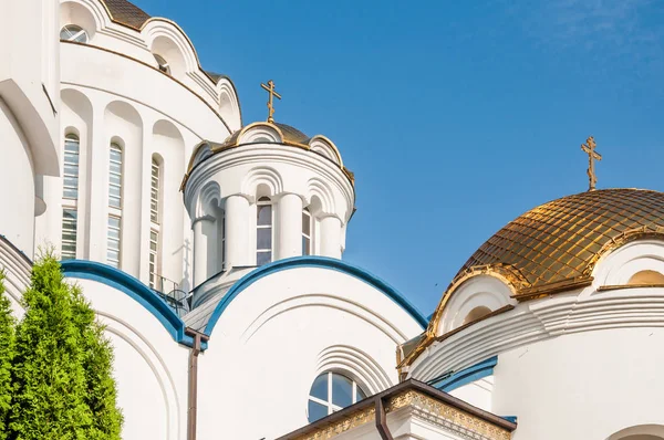 俄罗斯莫斯科 2019年7月1日 以比比雷沃的莫斯科圣徒大教堂的名义成立的教堂 碎片化 — 图库照片
