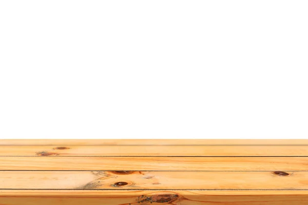 Piano d'appoggio in legno chiaro vuoto isolato su sfondo bianco. Prospettiva tavolo in legno marrone isolato su sfondo - può essere utilizzato mock up per visualizzare o montare i vostri prodotti o design layout visivo . — Foto Stock