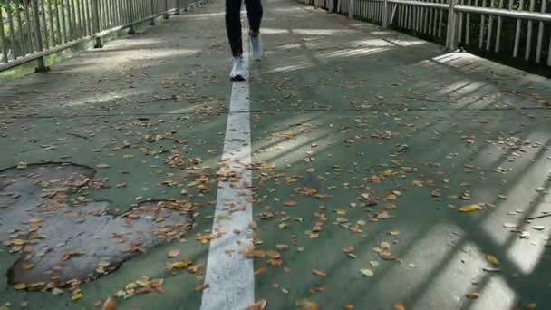 Jovem Mulher Asiática Correndo Calçada Manhã Conceito Consciente Saúde Com — Vídeo de Stock