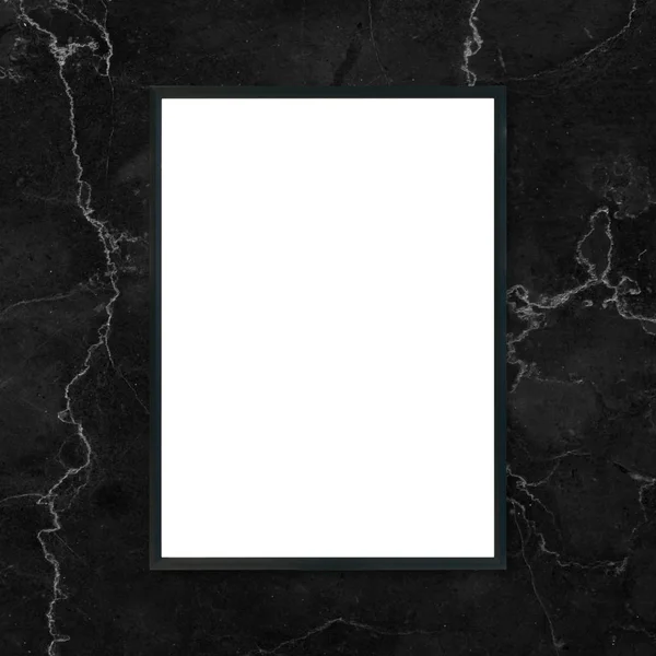 Håna upp tom affisch fotoram hängande på svart marmor vägg bakgrund i rummet kan - vara begagnade mockup för montage produkter visning och utforma viktiga visuella layout. — Stockfoto