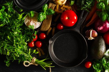 Sağlıklı sebze Detoks kavramı çeşitli sebzeli yemek