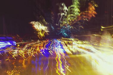 Arka plan. Gece ışıkları. Uzun eğrileri. Yaratıcı resim