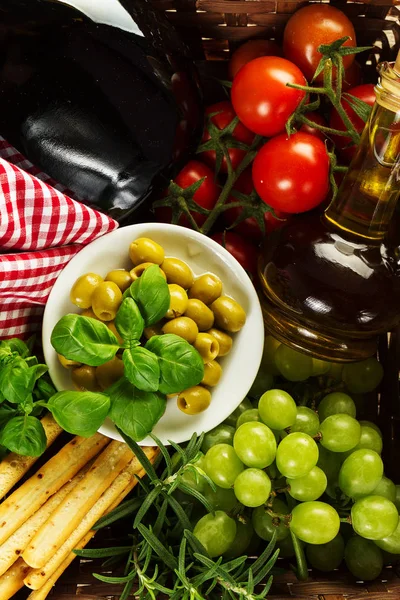 Productos de la cocina italiana o griega. Alimentación mediterránea . — Foto de Stock