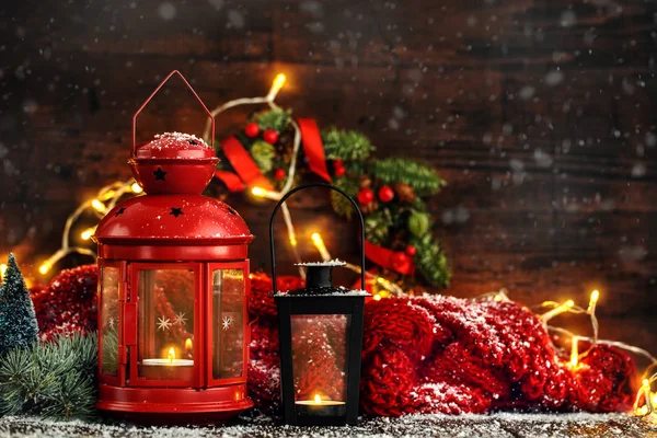 Christmas lanterns and scarf — Stock Photo, Image