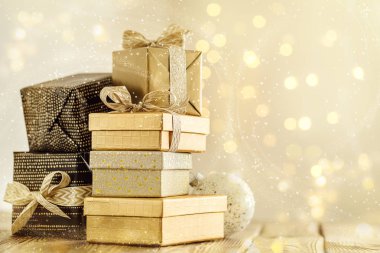 Parlak parlayan sparkles içinde sunar