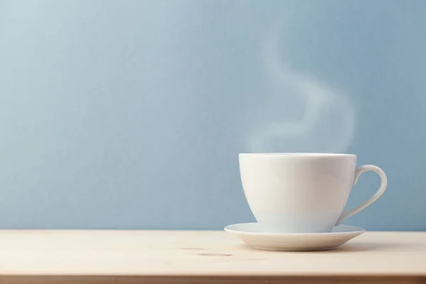 Ceramic cup with slight steam — Stock Photo, Image