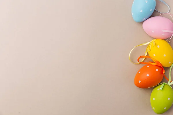 Ovos de Páscoa decorativos coloridos — Fotografia de Stock