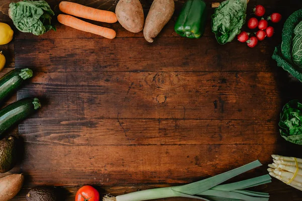 Composed raw vegetables in row — Stock Photo, Image