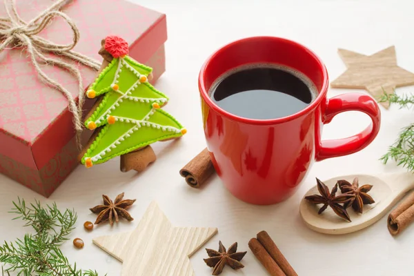 Noel gingerbread ile siyah kahve