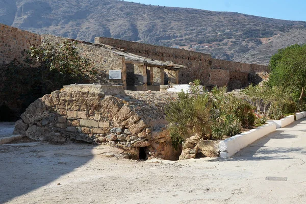 Ruines abandonnées forteresse médiévale, léproserie. Île de Spinalonga, Crète, Grèce . — Photo