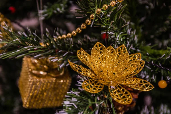 Juguetes Árbol Navidad Luces Velas Navidad —  Fotos de Stock