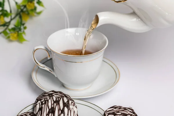Table Marshmallow Chocolate White Cup Teapot Tea — Stock Photo, Image