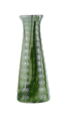 Beyaz arkaplanda yeşil vazo izole edildi