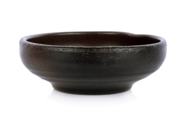 Boş kase beyaz arka planda izole edilmiş