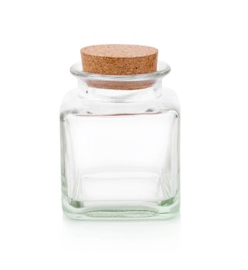 Beyaz arka planda cam şişe