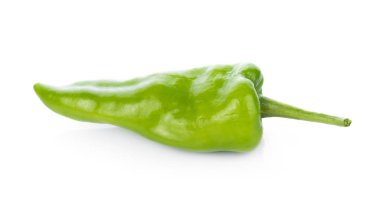 Beyaz arka planda kırmızı biber