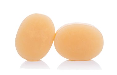 Beyaz arka plan üzerinde sabun yalıtım