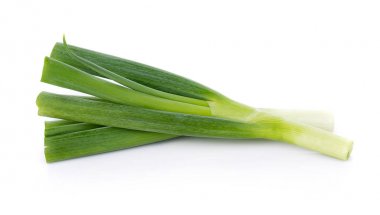 Beyaz arkaplanda Yeşil Japon Bunching Onion