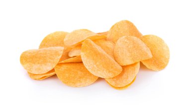 Patates cipsi beyaz arkaplanda izole