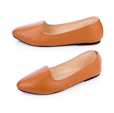 Deri ayakkabılar beyaz arkaplanda izole