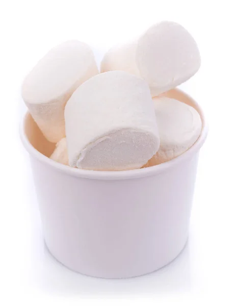 Marshmallows em fundo branco — Fotografia de Stock
