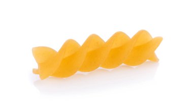 makarna beyaz arkaplanda izole