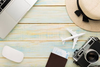 Yaz tatil arka plan, seyahat ve tatil öğeler ahşap t