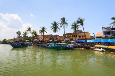 Hoi An antik kenti, Quang Nam, Vietnam Bach Dang iskelede. Turizm-ebilmek almak bir teknede çok daha fazla Hoi An, tarih Prş Bon keşfetmek için nehir ve delta.