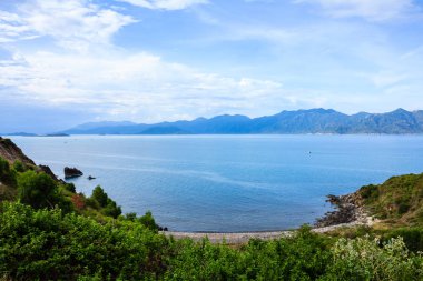Nha Trang bay, Vietnam. Pham Van Dong (657) karayolu görüntüleyin. Nha Trang onun plajları ve tüplü dalış için bilinen ve bir hedef için uluslararası turist geliştirdi.