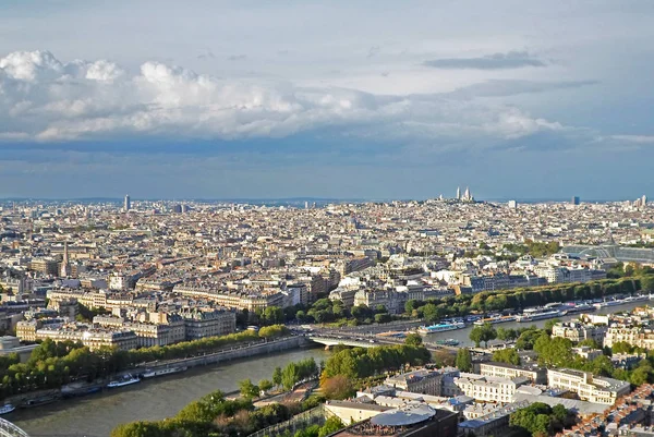 Vista aerea di Parigi dalla torre eiffel — Foto Stock