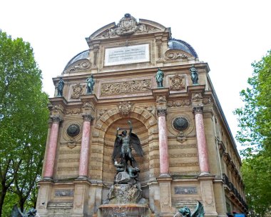 Saint-Michel anıtsal Çeşmesi
