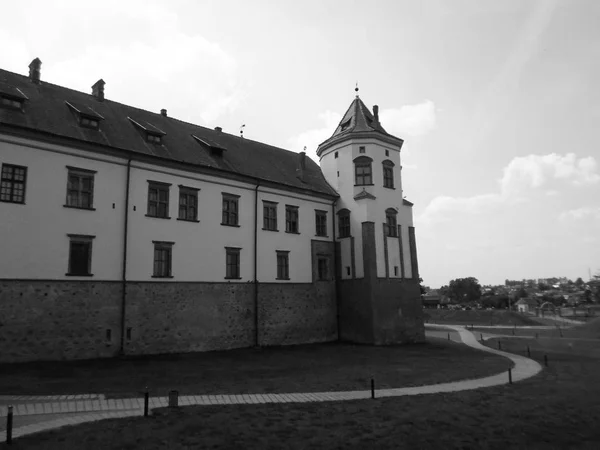 Средневековый замок в Мире — стоковое фото