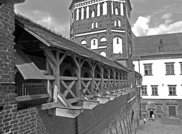 Veranda im Innenhof der mittelalterlichen Burg — Stockfoto